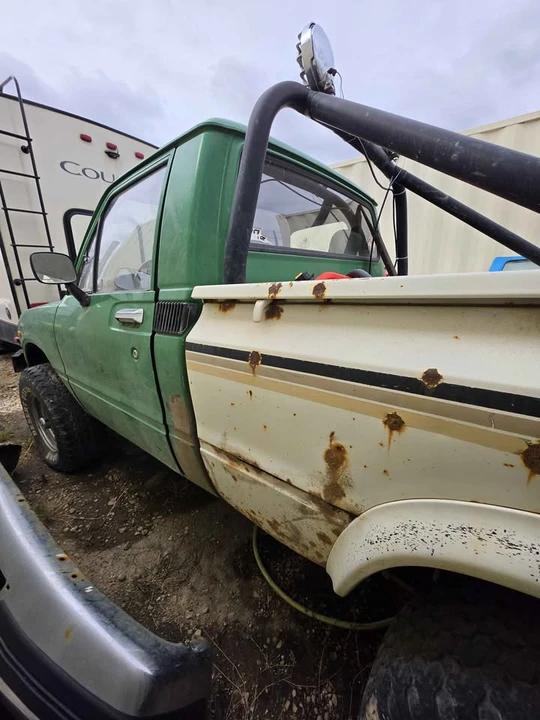 1981 Toyota Hilux 3rd Gen - Image 3 of 5