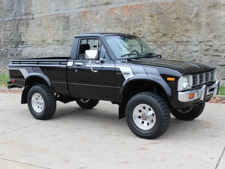 1981 Toyota Hilux 3rd Gen - Image 2 of 31