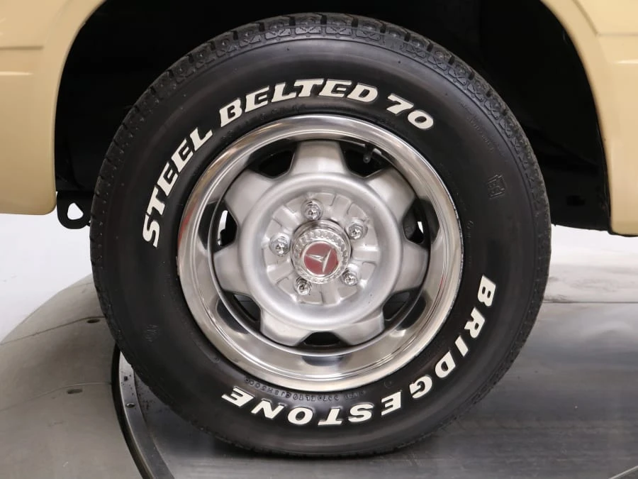 1981 Toyota Hilux 3rd Gen - Image 10 of 31