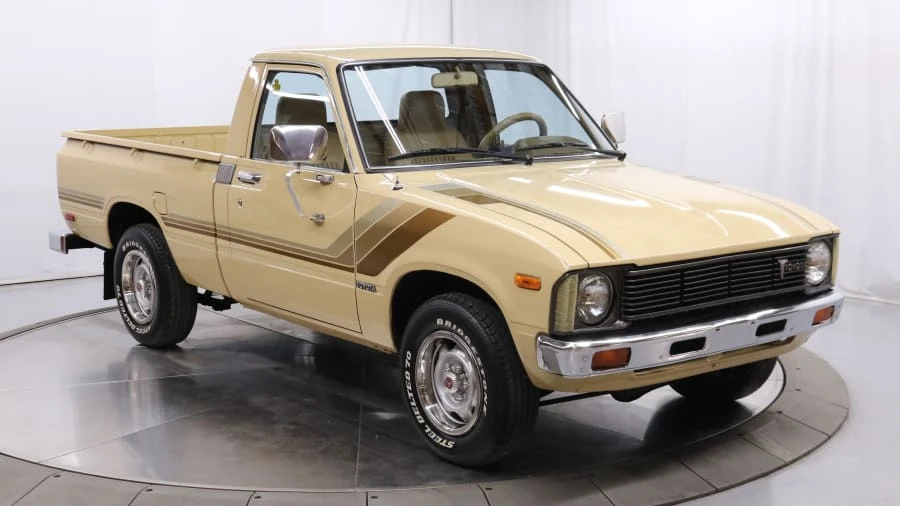 1981 Toyota Hilux 3rd Gen - Image 3 of 31