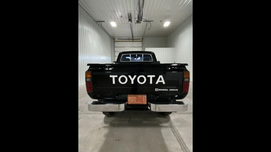 1981 Toyota Hilux 3rd Gen - Image 9 of 24