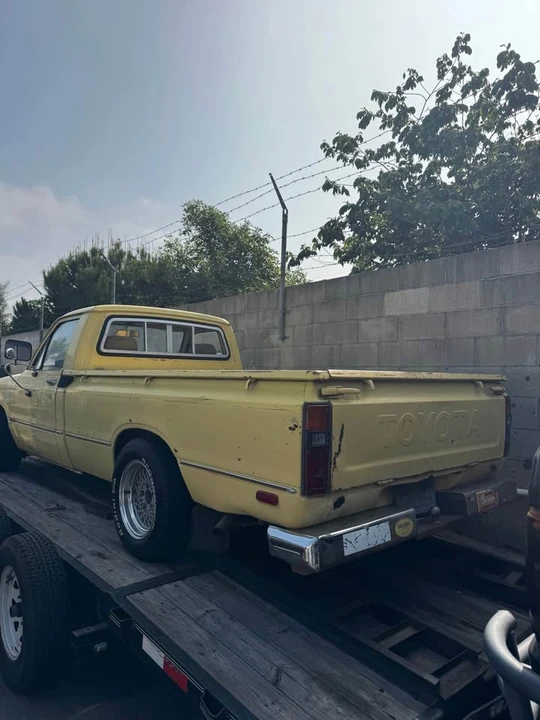1981 Toyota Hilux 3rd Gen - Image 5 of 10