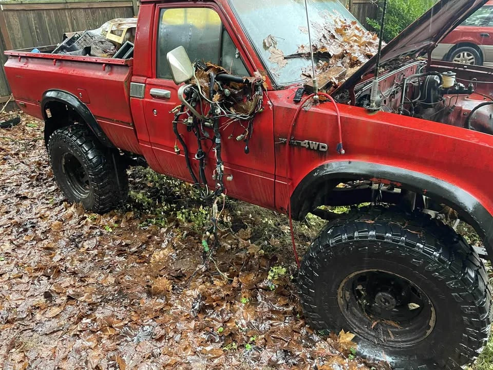 1981 Toyota Hilux 4th Gen - Image 2 of 2