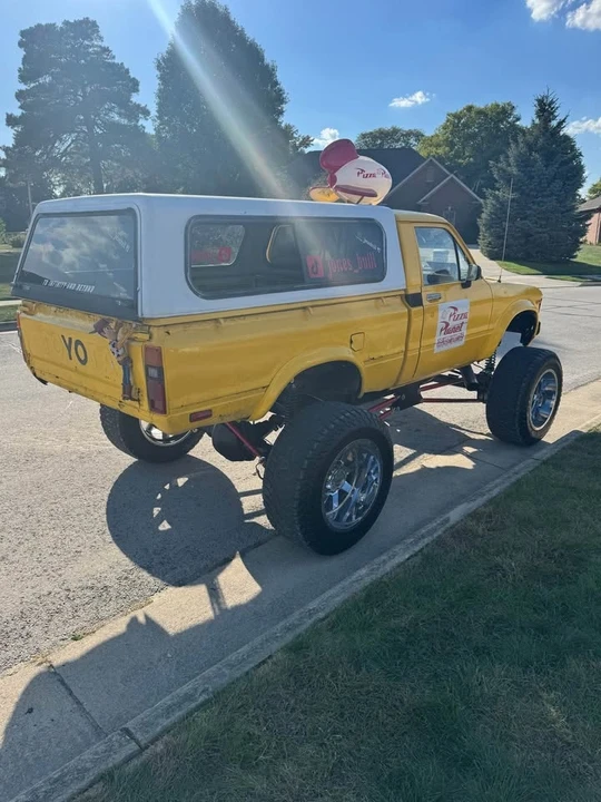 1981 Toyota Hilux 3rd Gen - Image 8 of 9
