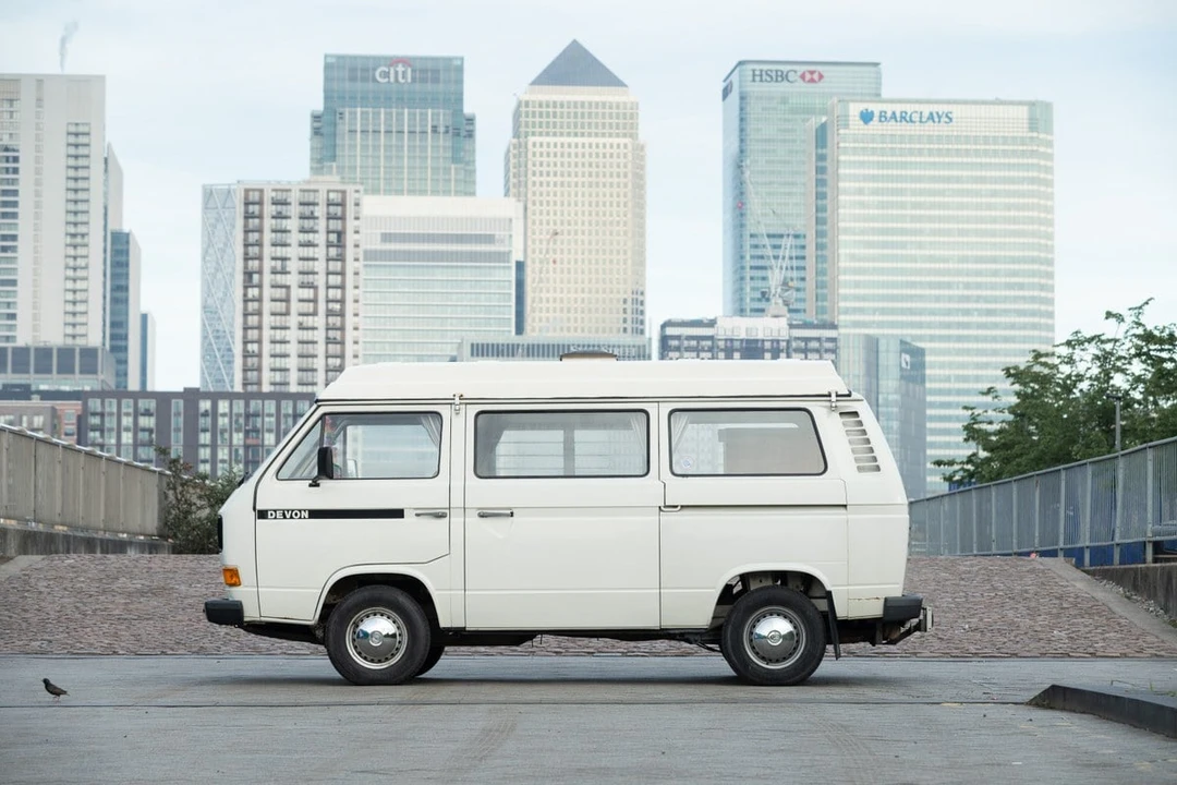 1981 Volkswagen Bay-Window Camper - Image 10 of 30