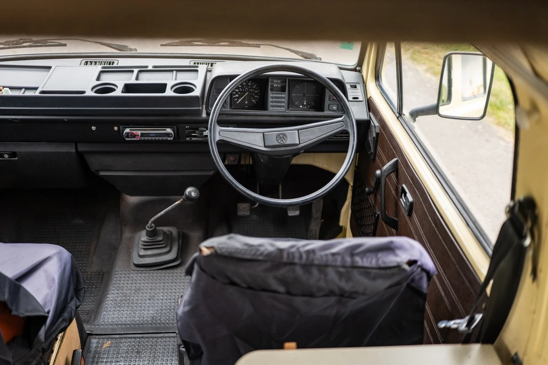 1981 Volkswagen Bay-Window Camper - Image 20 of 30