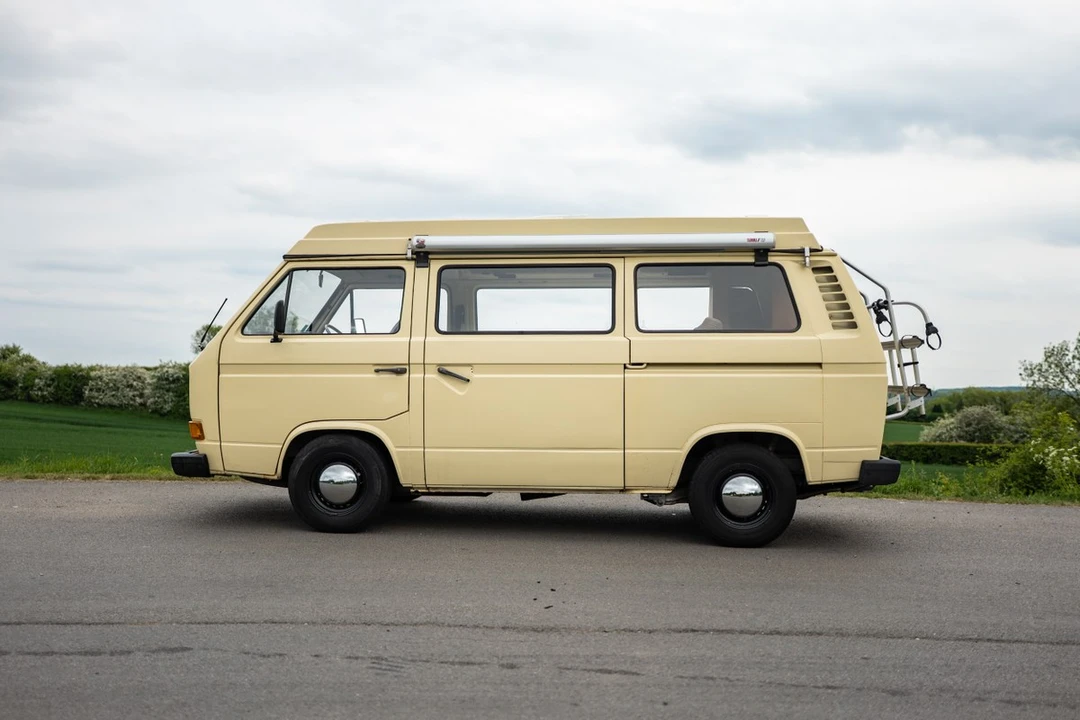 1981 Volkswagen Bay-Window Camper - Image 7 of 30