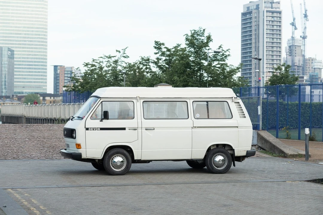 1981 Volkswagen Bay-Window Camper - Image 11 of 30
