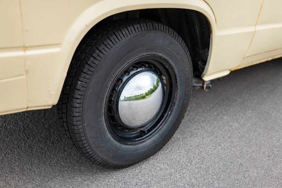1981 Volkswagen Bay-Window Camper - Image 14 of 30