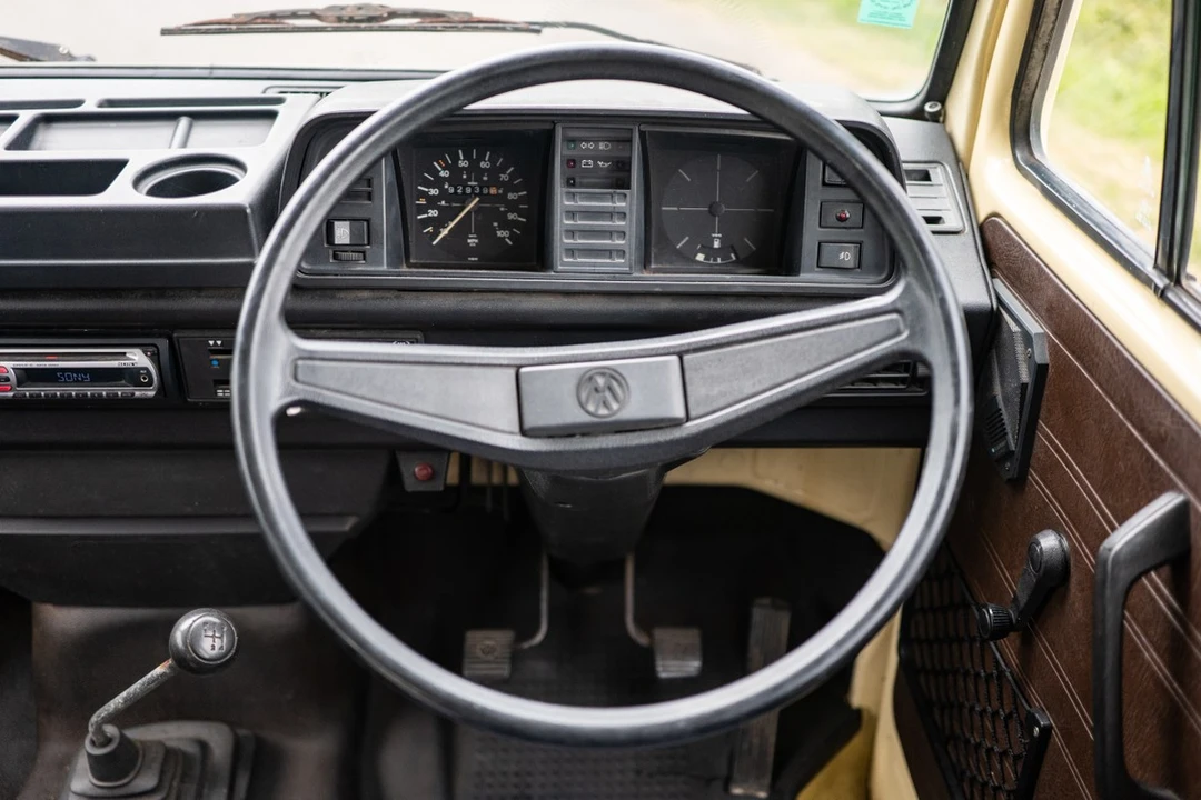 1981 Volkswagen Bay-Window Camper - Image 16 of 30