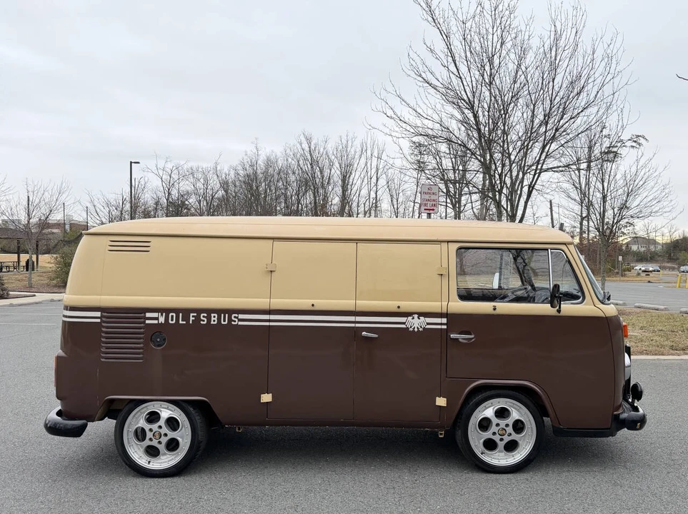 1981 Volkswagen Bay-Window Bus - Image 7 of 31
