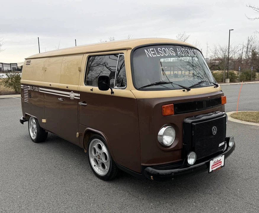 1981 Volkswagen Bay-Window Bus - Image 8 of 31