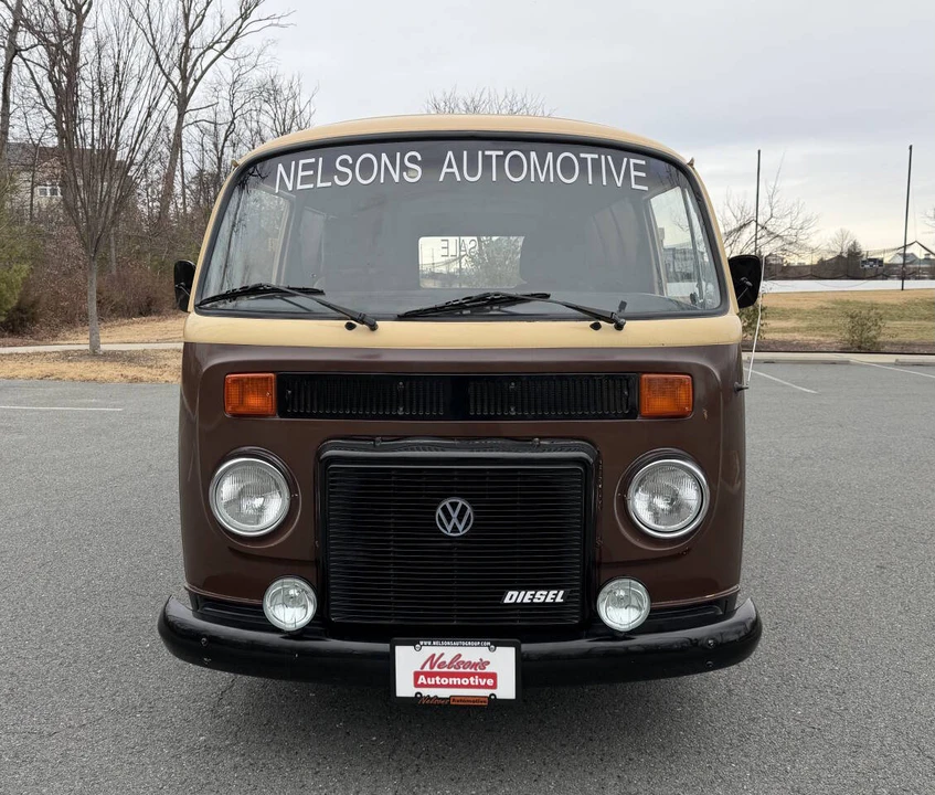 1981 Volkswagen Bay-Window Bus - Image 9 of 31