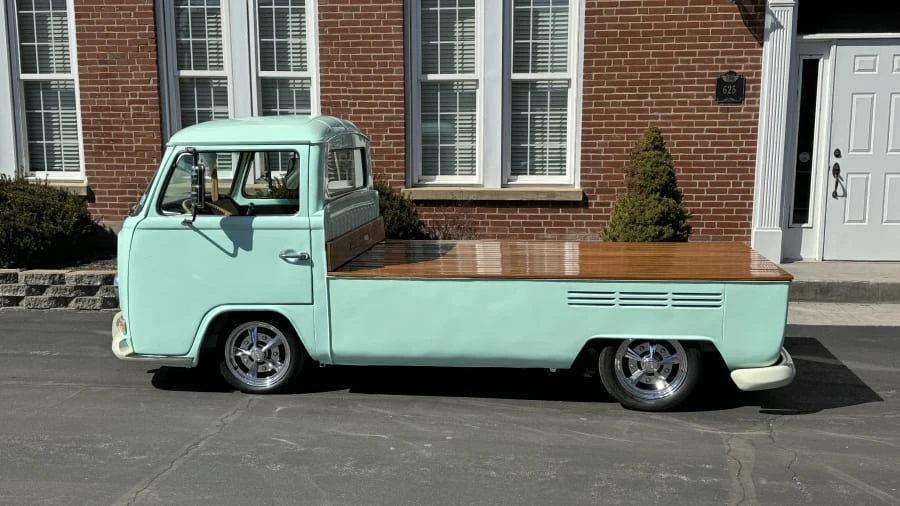 1981 Volkswagen Bay-Window Pickup - Image 3 of 9
