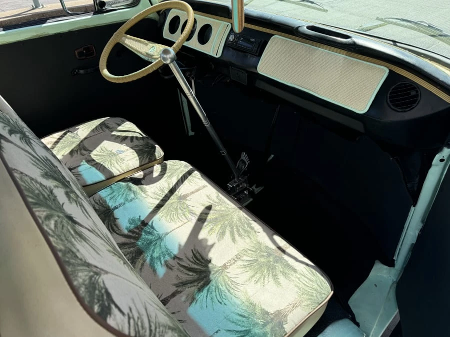 1981 Volkswagen Bay-Window Pickup - Image 6 of 9