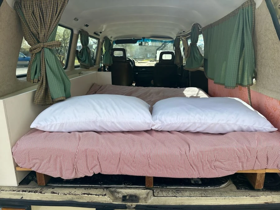 1981 Volkswagen EuroVan - Image 11 of 17