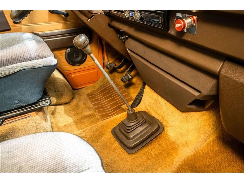 1981 Volkswagen Vanagon - Image 23 of 31