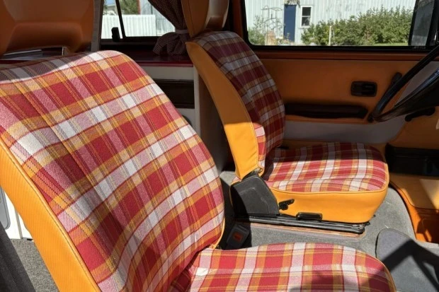 1981 Volkswagen Bay-Window Camper - Image 4 of 9