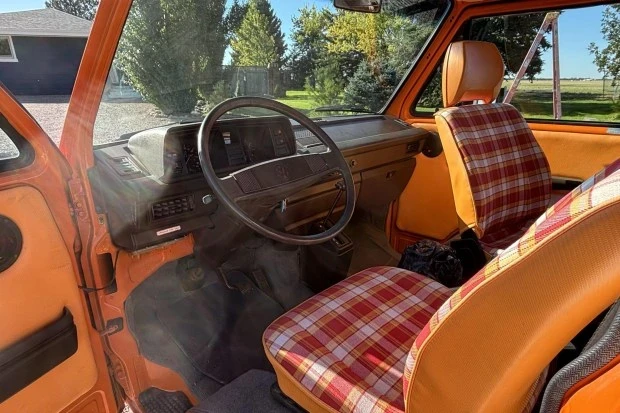 1981 Volkswagen Bay-Window Camper - Image 6 of 9