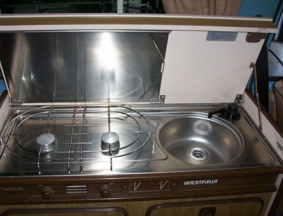 1981 Volkswagen Bay-Window Camper - Image 6 of 8