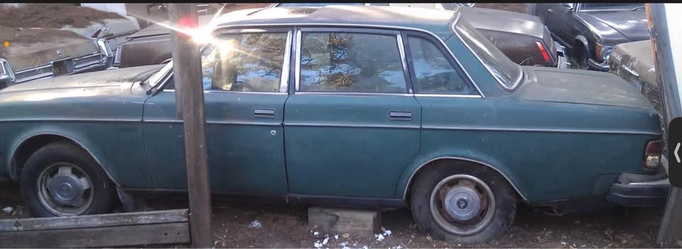 1981 Volvo 244 - Image 2 of 4