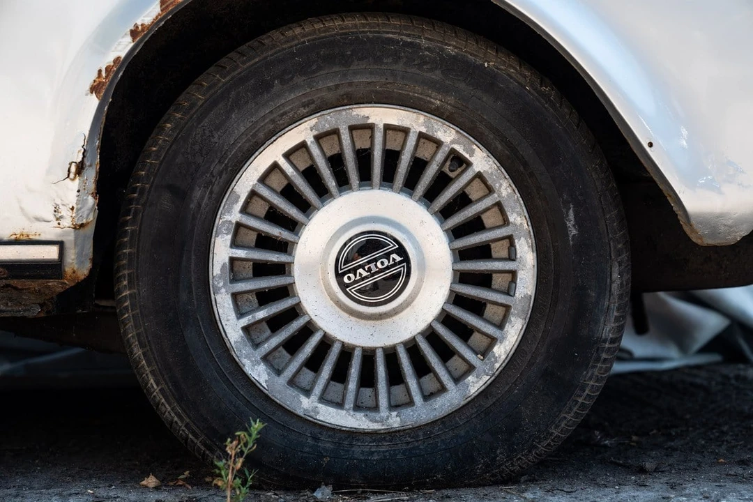 1981 Volvo 262C - Image 9 of 30