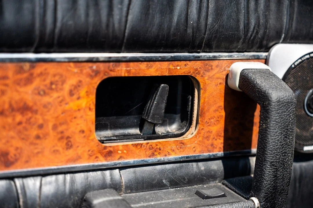 1981 Volvo 262C - Image 17 of 30
