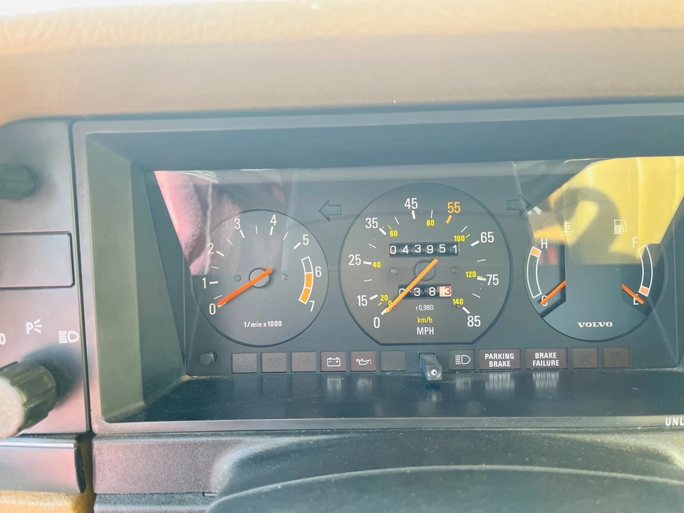 1981 Volvo 264 - Image 7 of 9