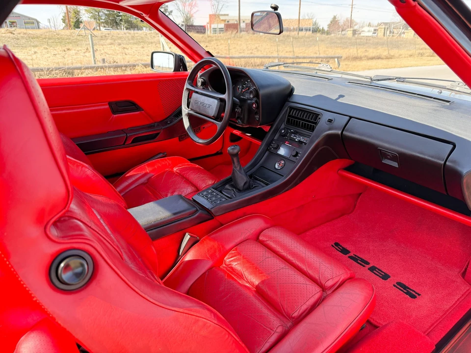1982 Porsche 928 - Image 13 of 21