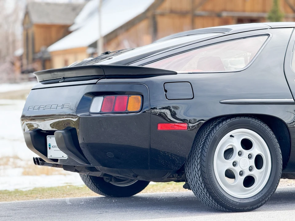 1982 Porsche 928 - Image 6 of 21