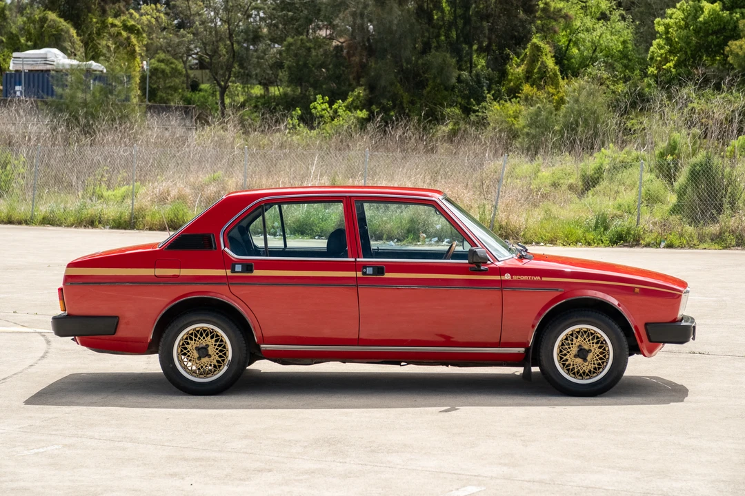 1982 Alfa Romeo Alfetta GT - Image 13 of 31