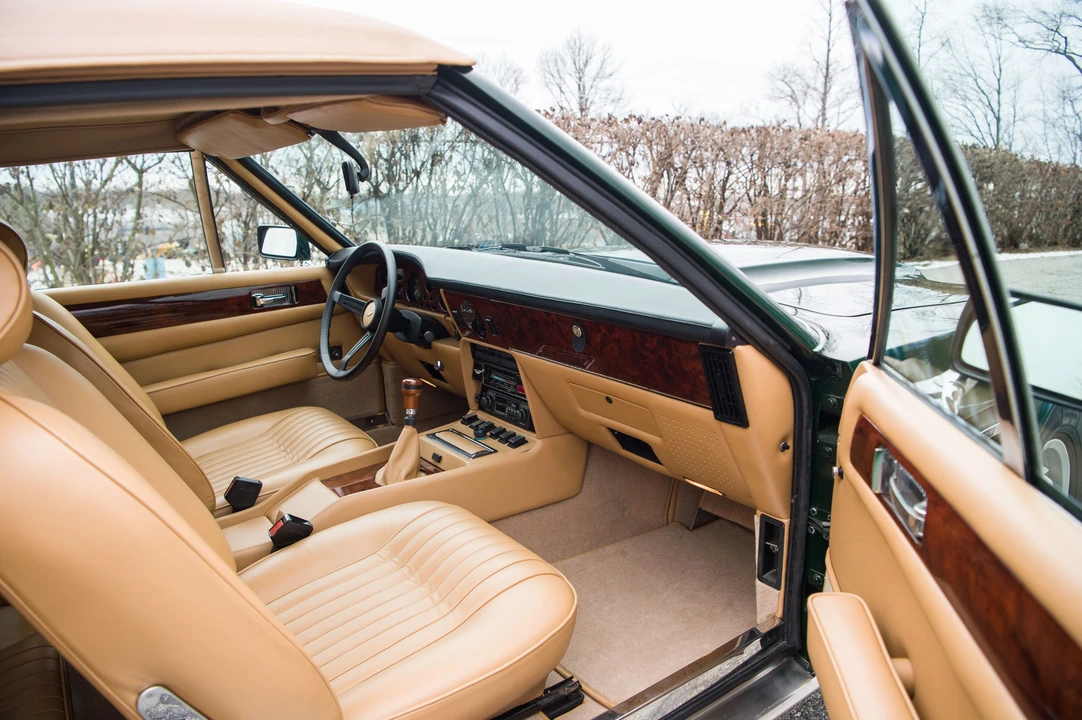 1982 Aston Martin DBS V8 & V8 & V8 Vantage - Image 18 of 31