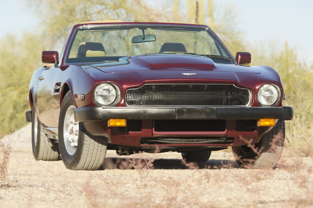 1982 Aston Martin DBS V8 & V8 & V8 Vantage - Image 19 of 31