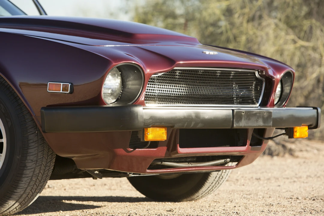 1982 Aston Martin DBS V8 & V8 & V8 Vantage - Image 28 of 31