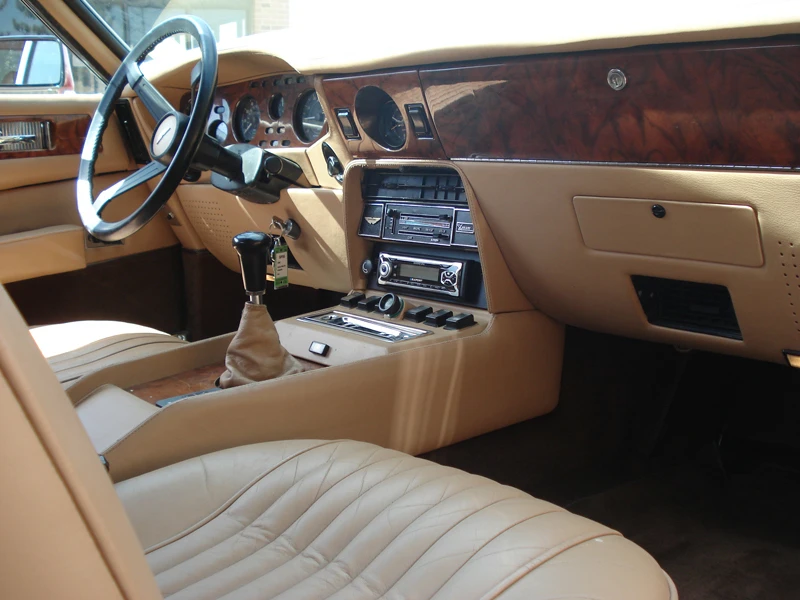 1982 Aston Martin DBS V8 & V8 & V8 Vantage - Image 3 of 3