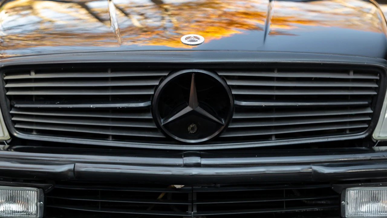 1982 Mercedes-Benz R107 SL-Class - Image 11 of 31