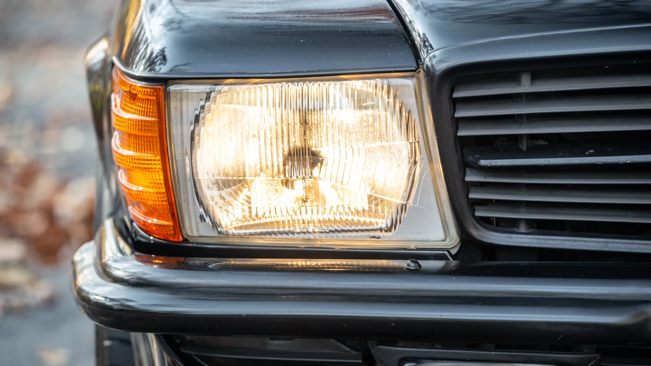 1982 Mercedes-Benz R107 SL-Class - Image 13 of 31