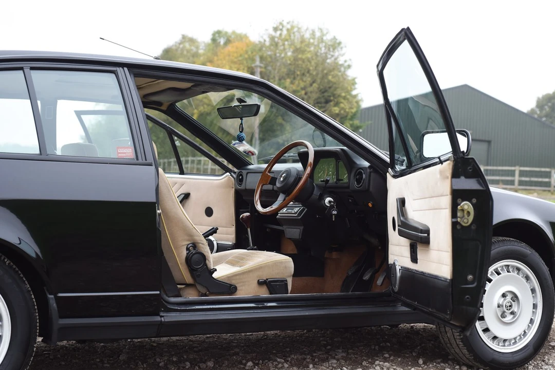 1982 Alfa Romeo Alfetta GT - Image 25 of 30