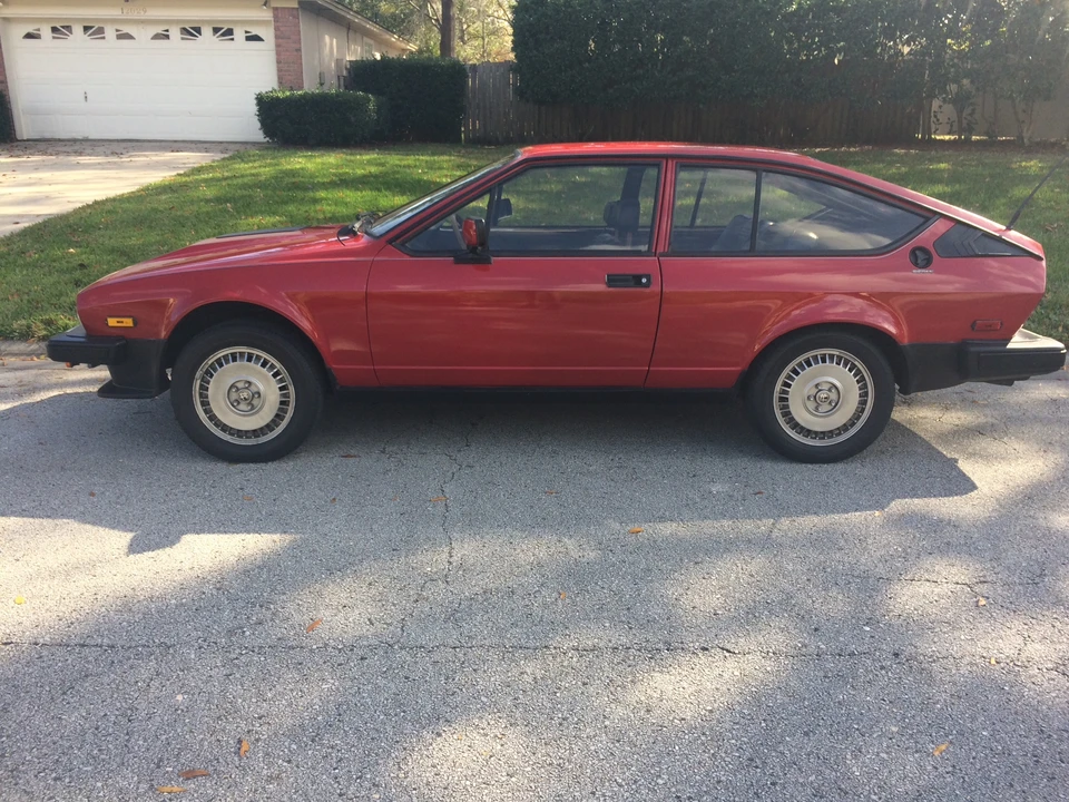 1982 Alfa Romeo Alfetta GT - Image 6 of 31