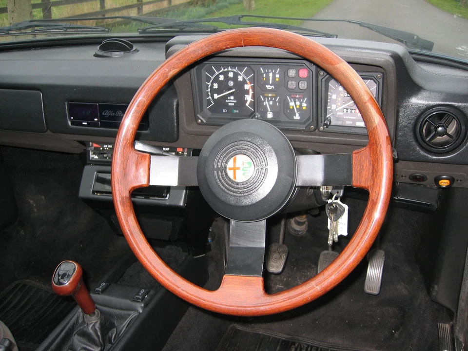 1982 Alfa Romeo Alfetta GT - Image 5 of 9