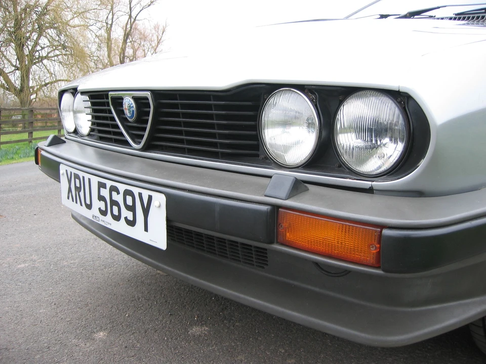1982 Alfa Romeo Alfetta GT - Image 6 of 9