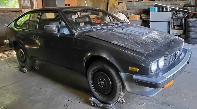 1982 Alfa Romeo GTV6 2.5