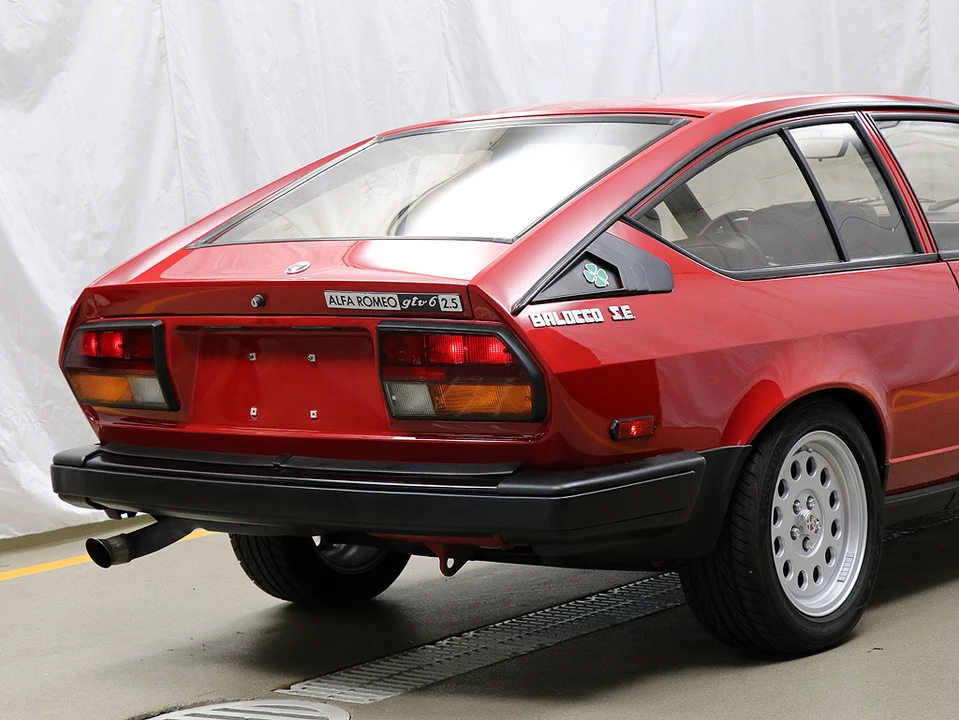 1982 Alfa Romeo Alfetta GT - Image 10 of 31