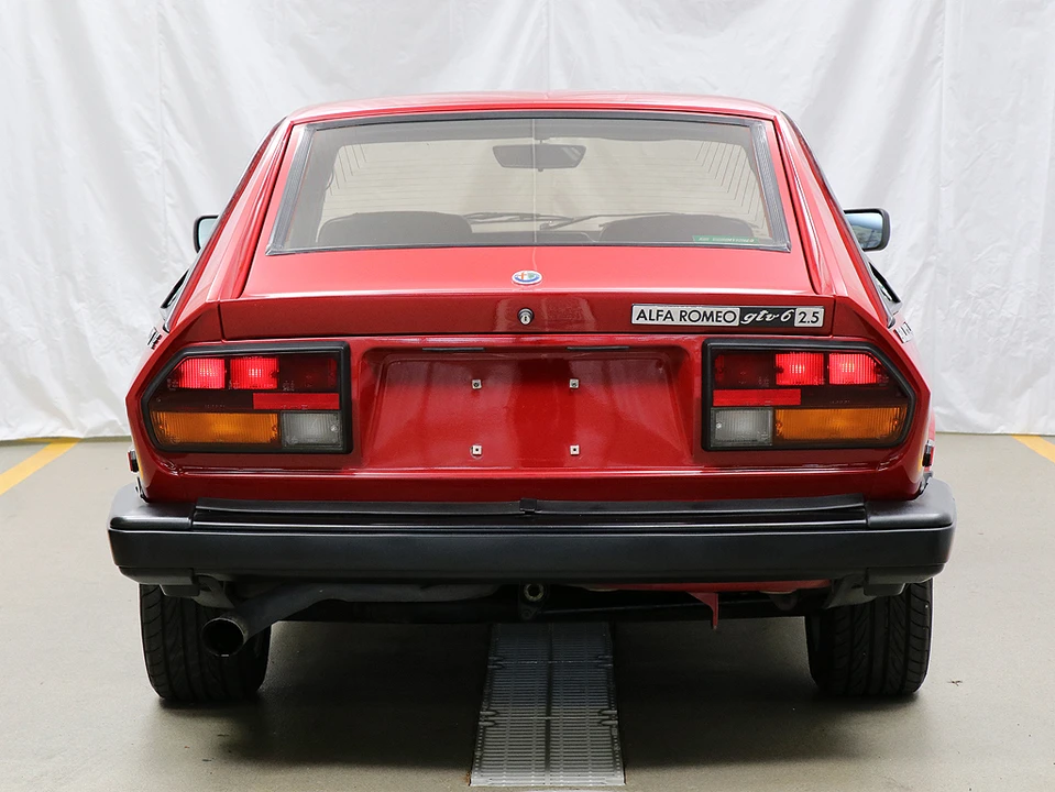 1982 Alfa Romeo Alfetta GT - Image 8 of 31