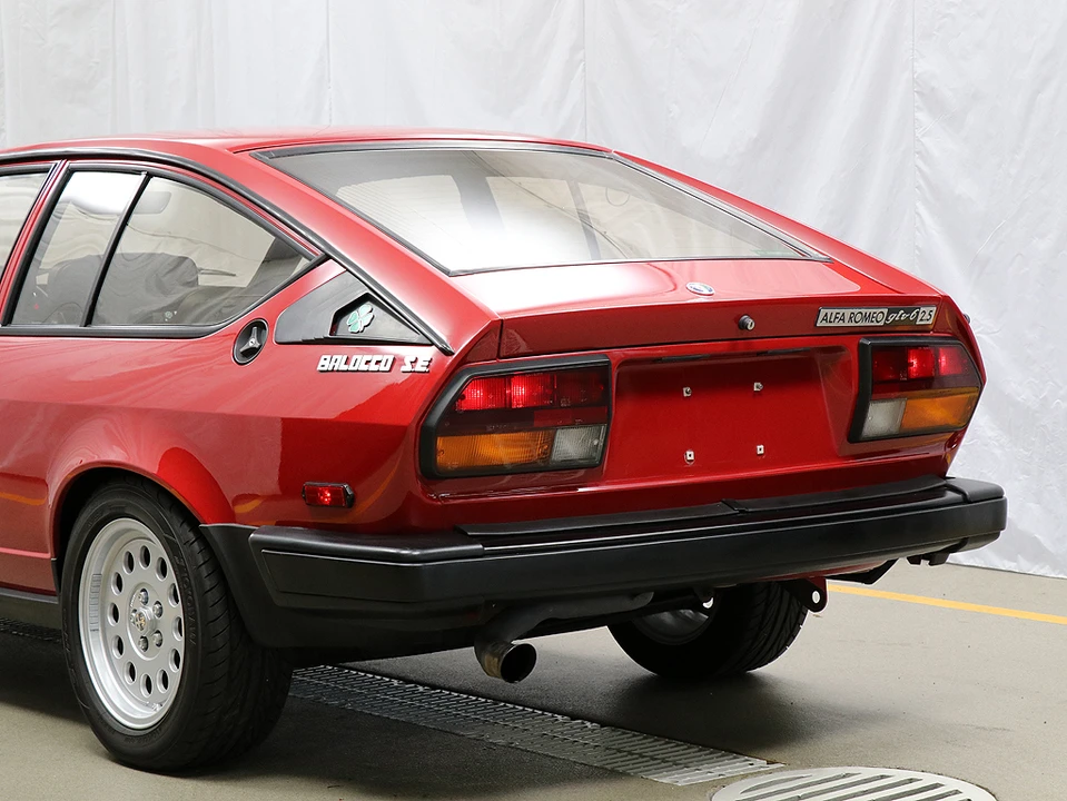1982 Alfa Romeo Alfetta GT - Image 5 of 31