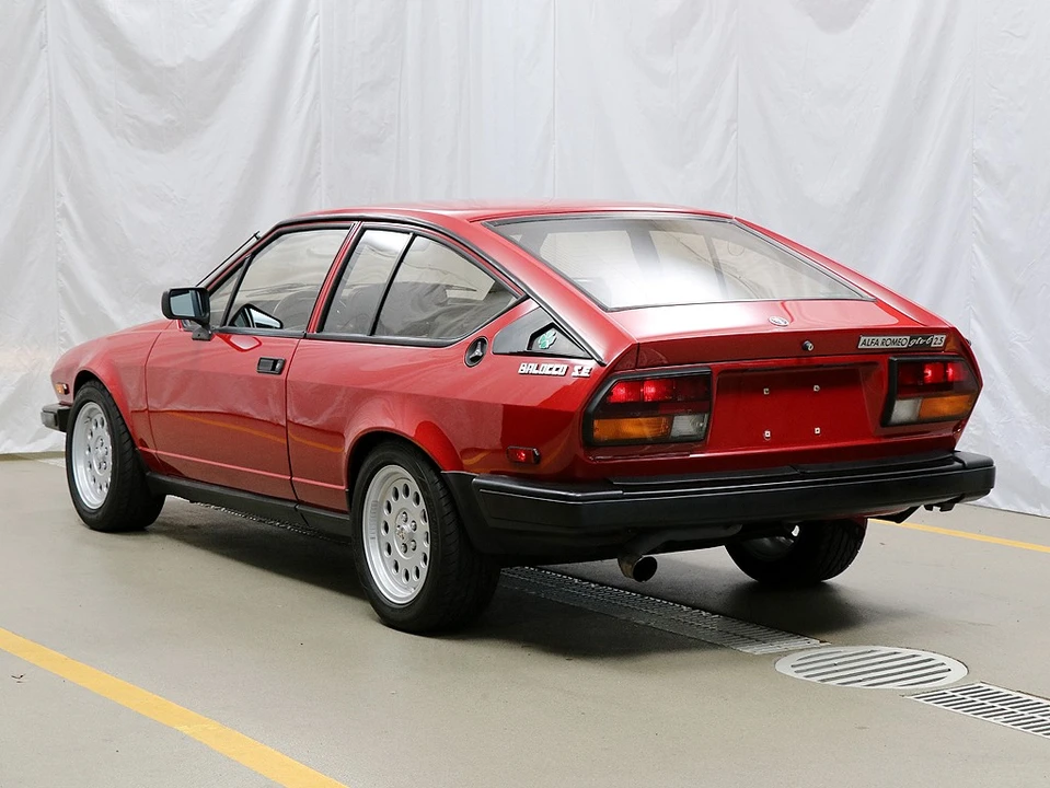 1982 Alfa Romeo Alfetta GT - Image 4 of 31