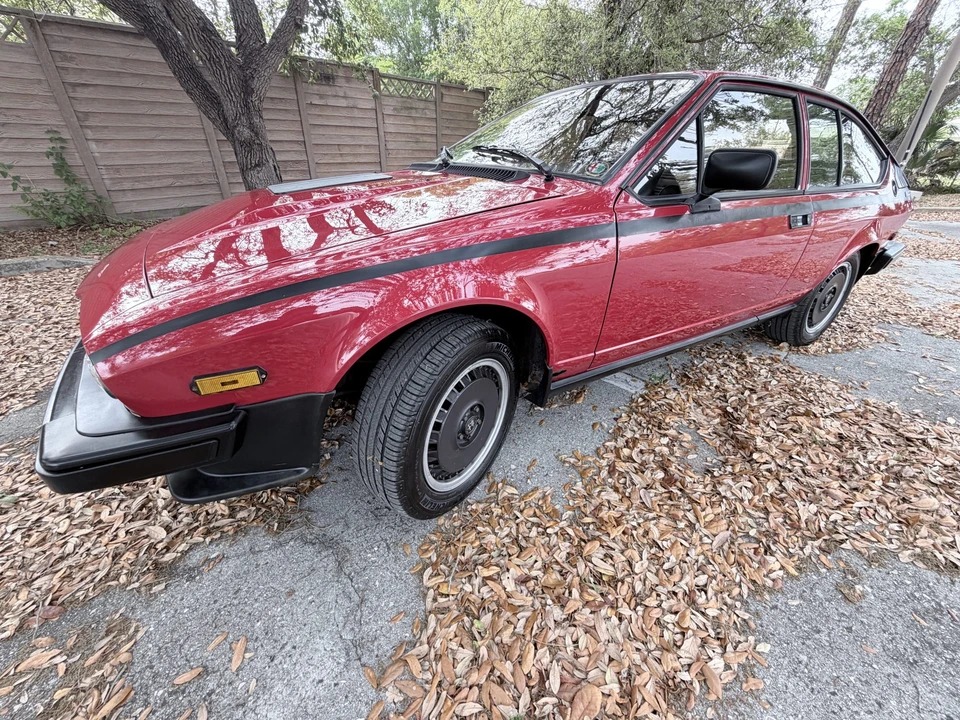 1982 Alfa Romeo Alfetta GT - Image 5 of 31