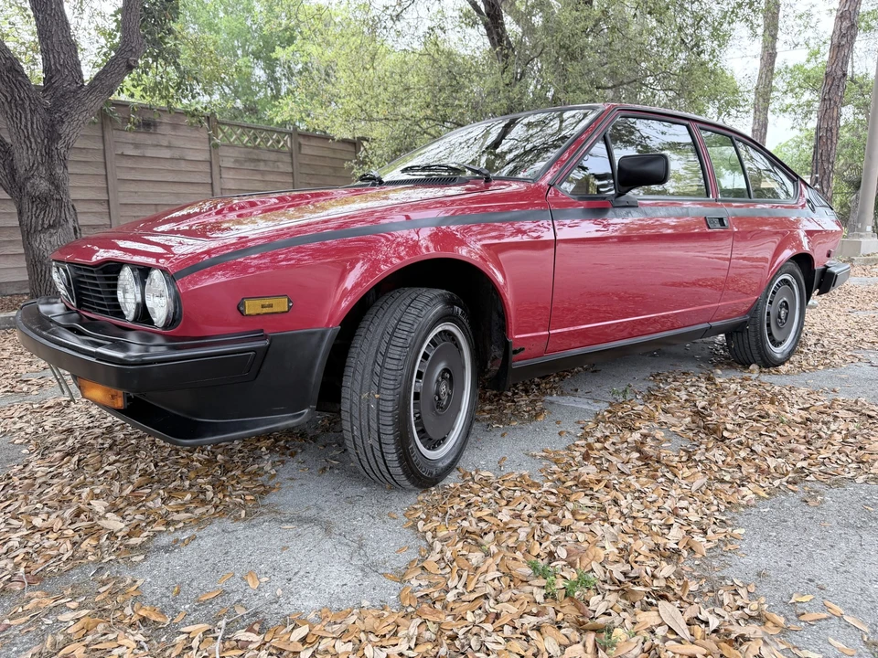 1982 Alfa Romeo Alfetta GT - Image 6 of 31