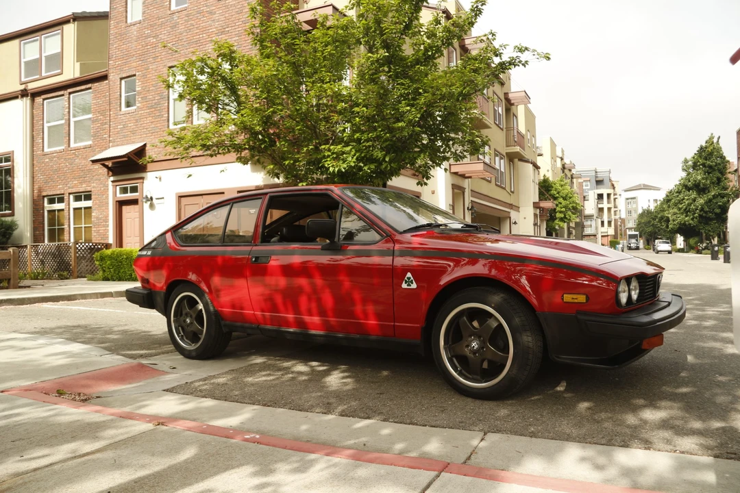 1982 Alfa Romeo Alfetta GT - Image 6 of 31