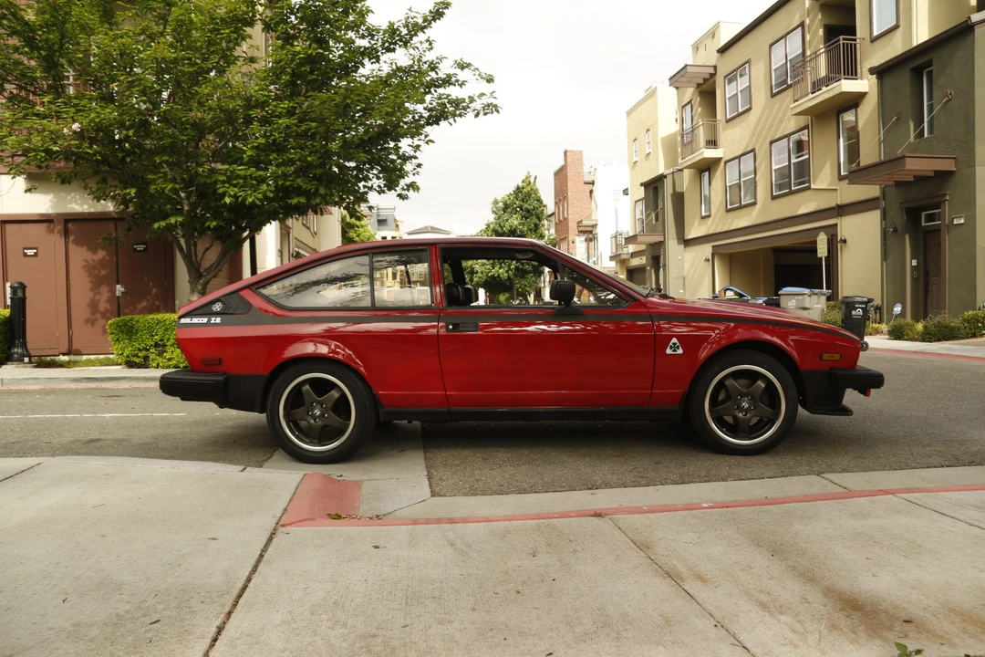 1982 Alfa Romeo Alfetta GT - Image 7 of 31